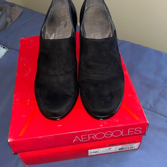 Women’s Aerosoles Congress pumps - Picture 1 of 4